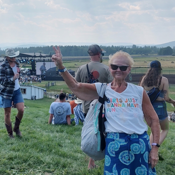 Hippie Dippy stuff - Picture 3 of 3